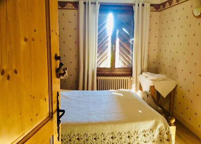 Au Refuge De Blanche فندق مبيت وإفطار *