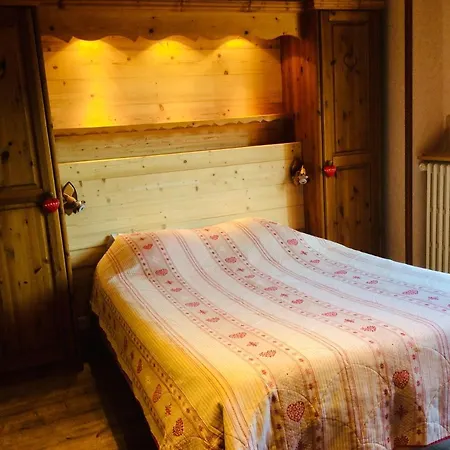 Au Refuge De Blanche Nocleg ze śniadaniem Seythenex