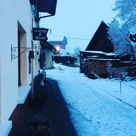 Au Refuge De Blanche Nocleg ze śniadaniem