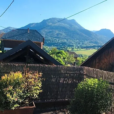 Au Refuge De Blanche Seythenex